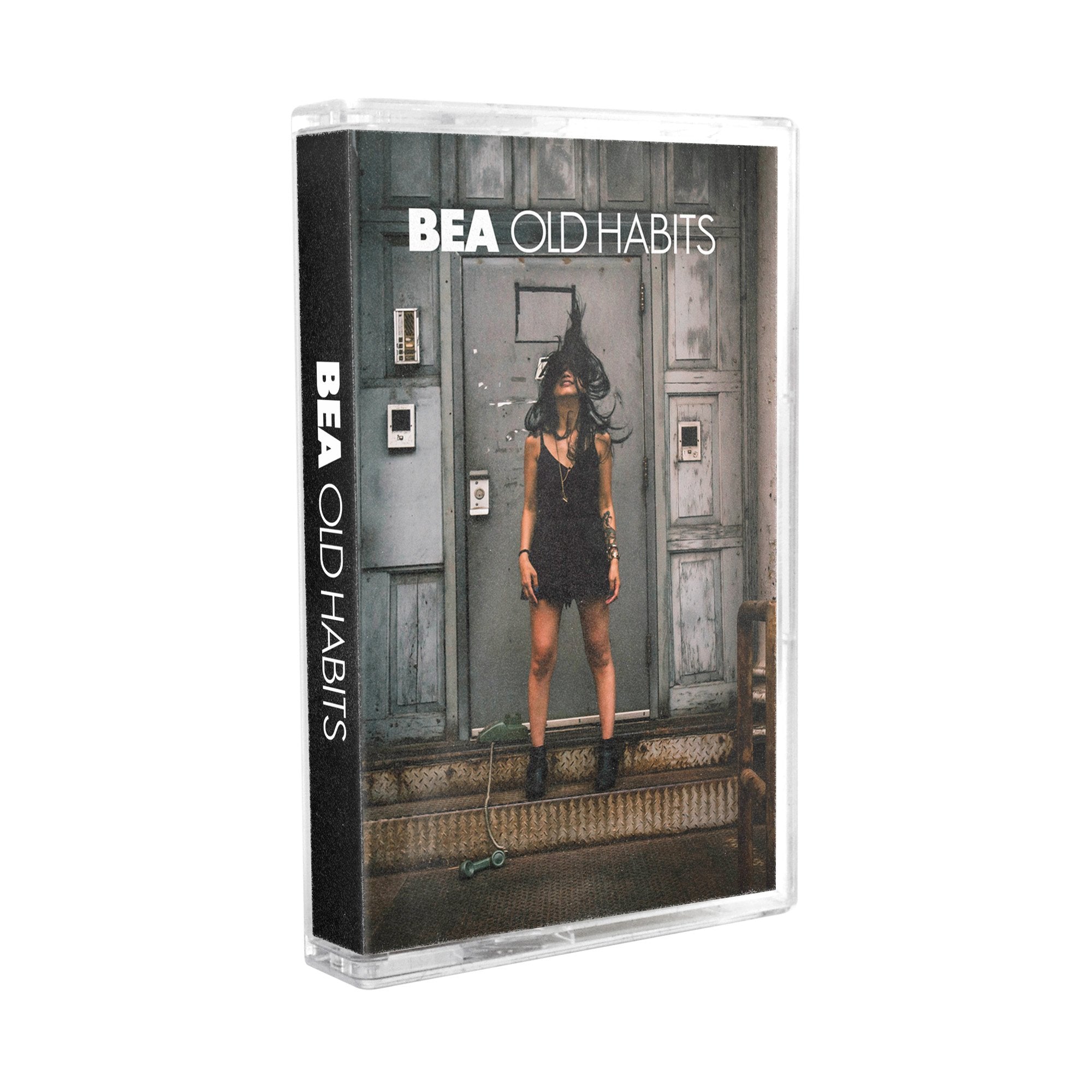 Bea : Old Habits (Cassette)